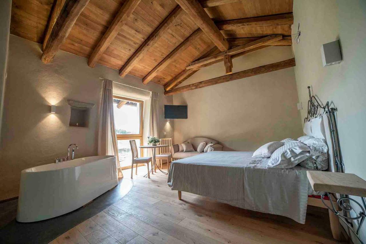 Tenuta Armonia Clavesana Exteriör bild